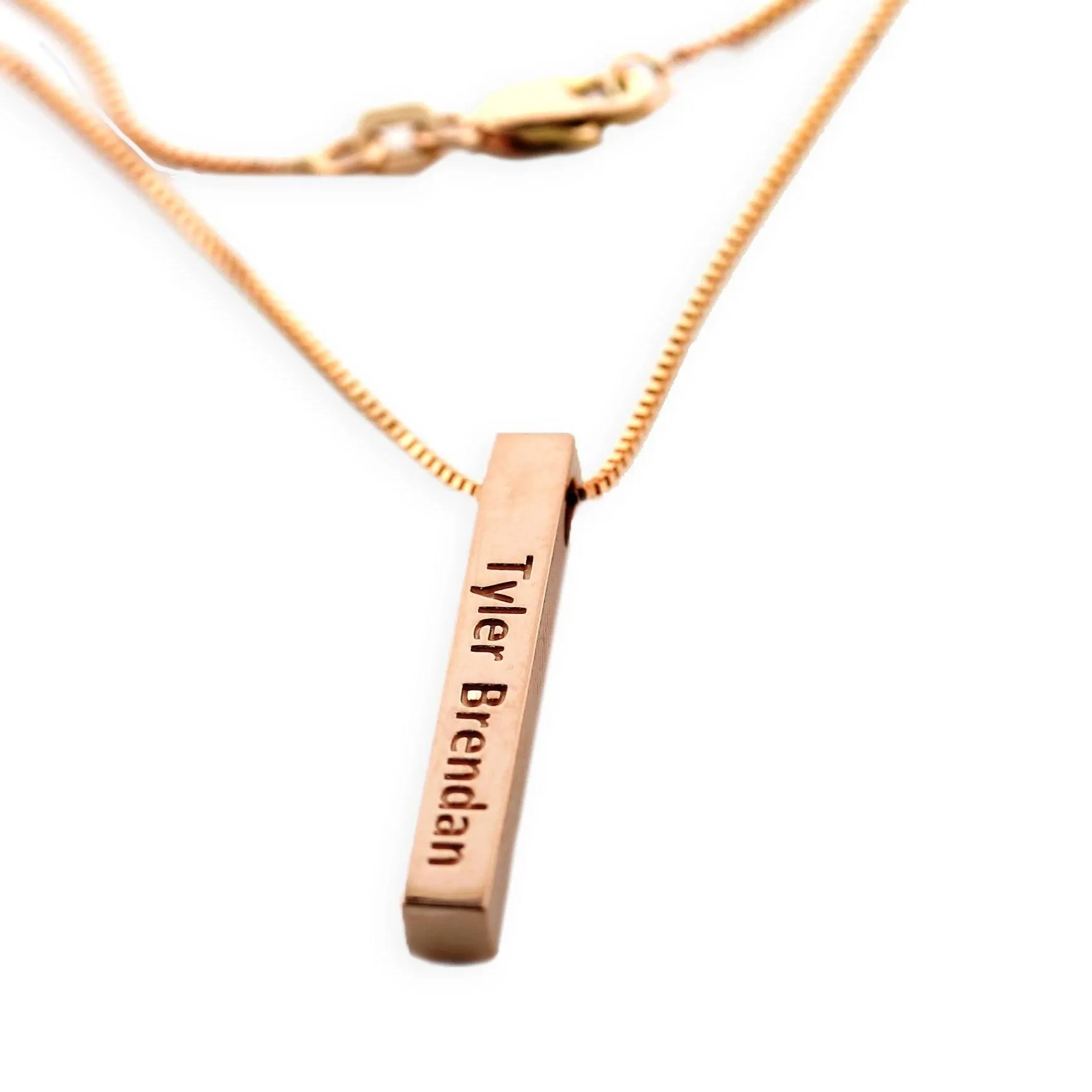 Bar pendant necklace with Name