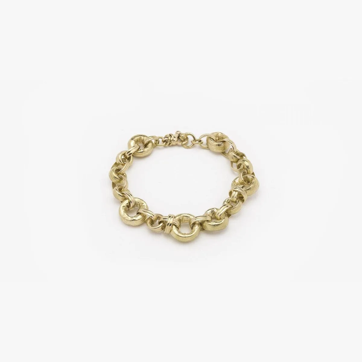 Bracelet with Handcrafted Gold Mesh and Diamonds