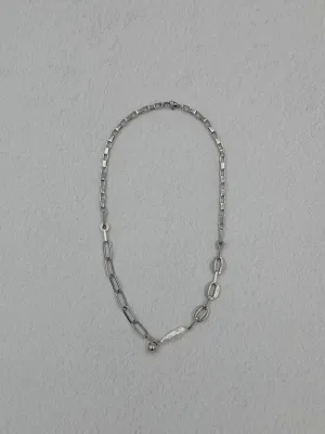 Dacia Necklace