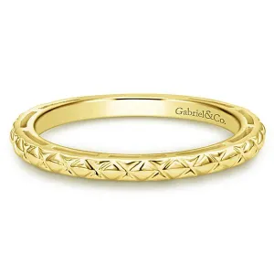 Engraved Stackable Ring 14K Yellow Gold | Mullen Jewelers