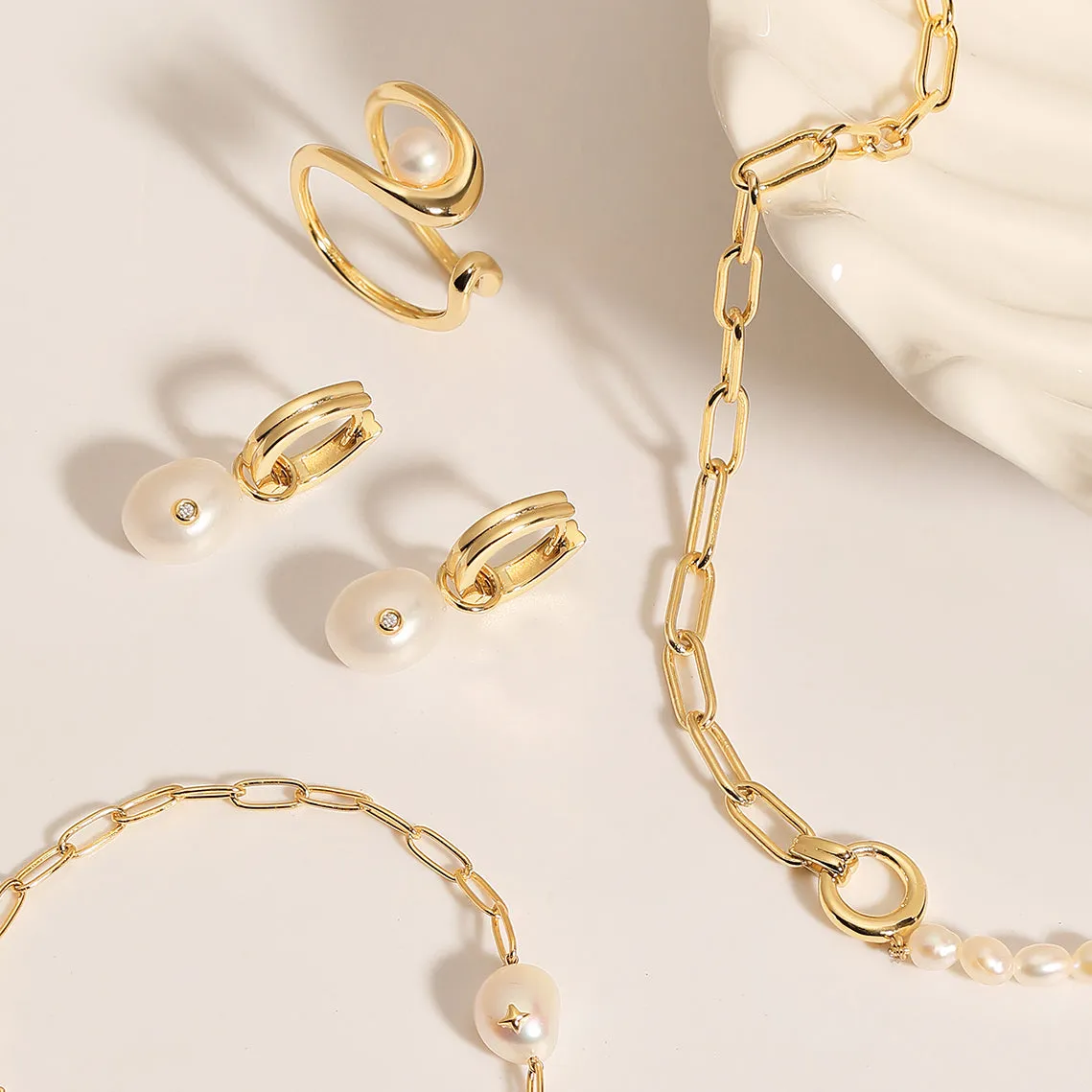 Gold Pearl Chunky Link Chain Necklace