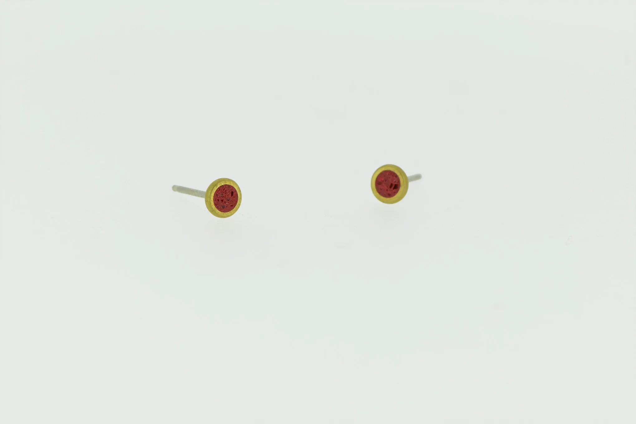 Tiny Stud Earrings  BRASS   CONCRETE Red