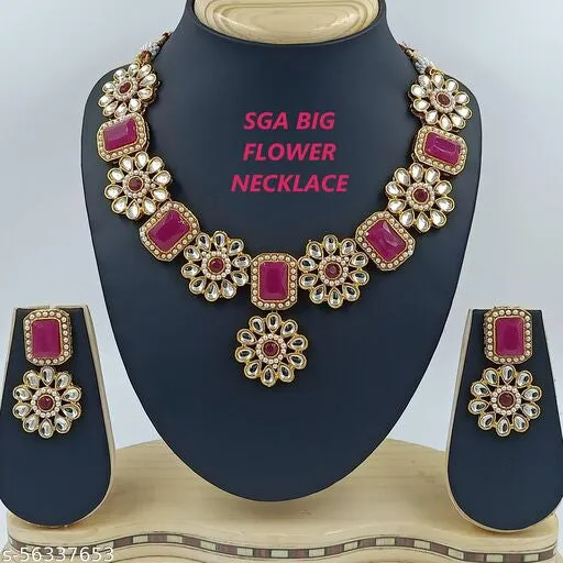 Twinkling Graceful Women Jewellery Set